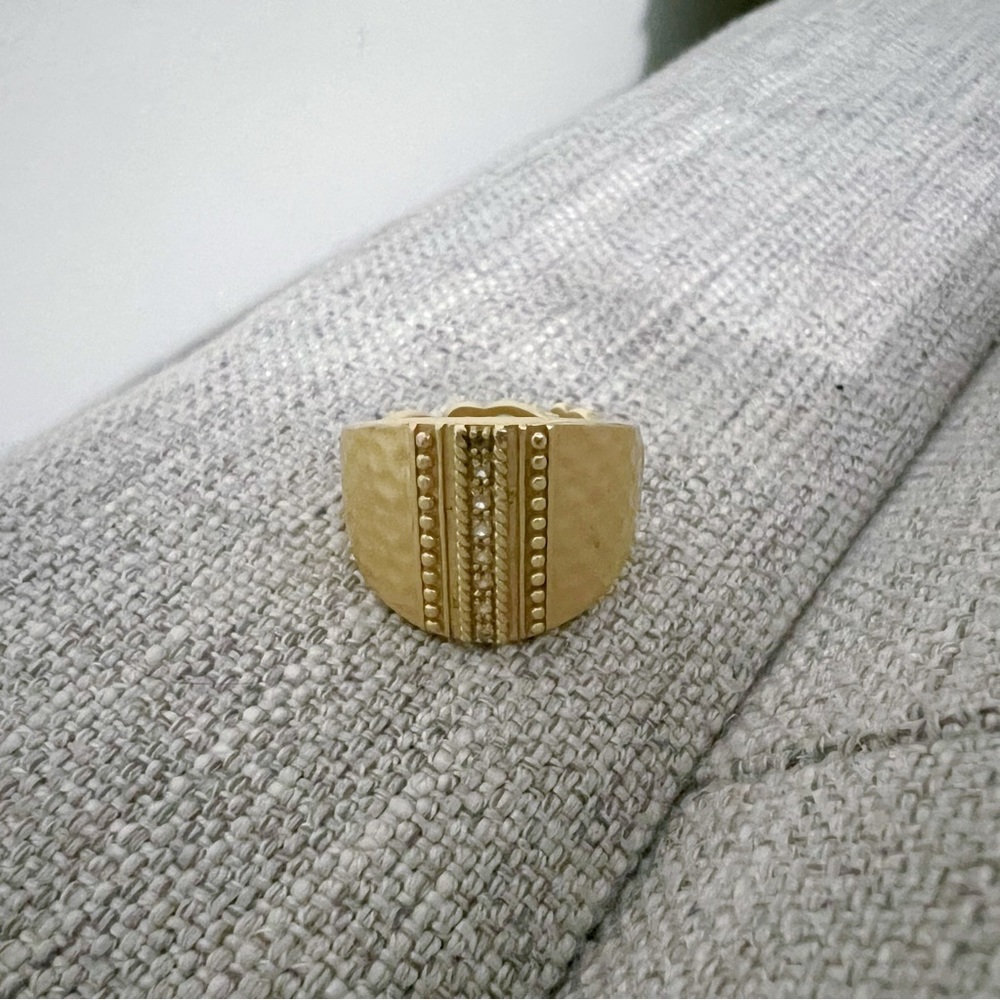 Vintage Kiam Family Ring